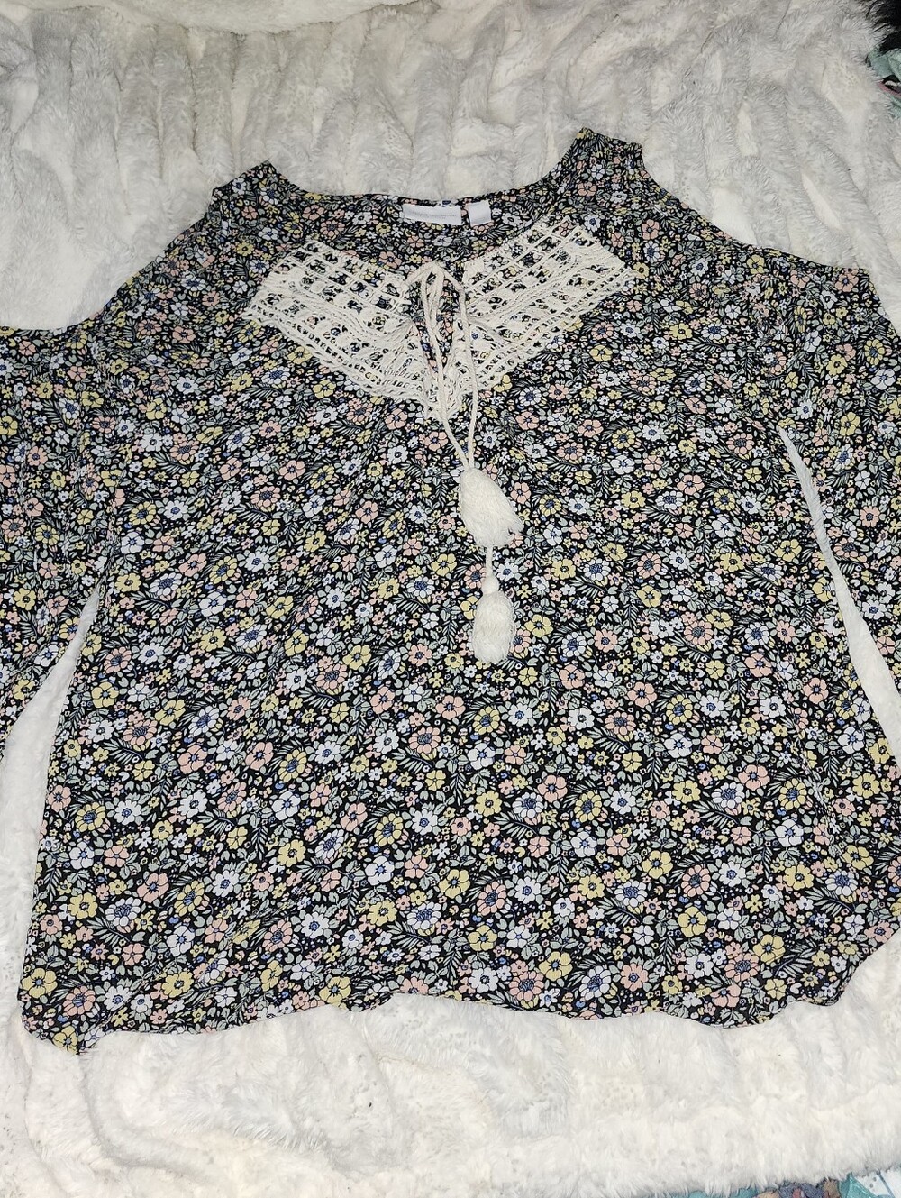 New York & Company Black Floral Blouse with Cream Crochet Yoke